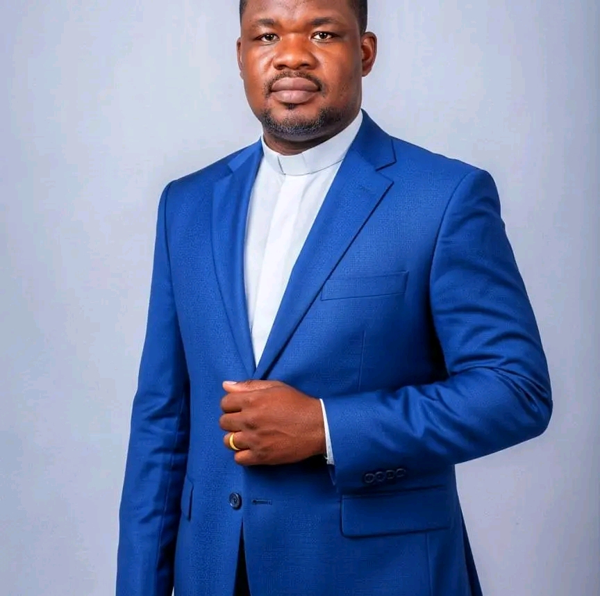 Dr. Francis Tettey Amanor